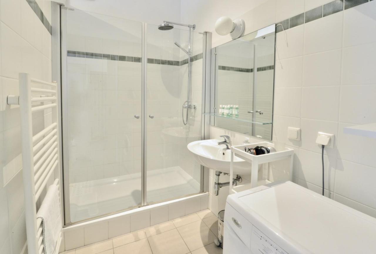 Beautiful Flat Next To Karlskirche Відень Екстер'єр фото
